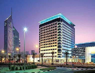 Frühstück ab 169,00 Millennium Plaza Hotel ***** ca. 6 km vom Messegelände entfernt Direkt an der Sheikh Zayed Road liegt das Hotel Millenium Plaza.
