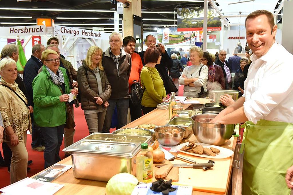 2015: Landkreis Nürnberger Land Das Nürnberger Land bietet ein abwechslungsreiches Messeprogramm mit täglichen Kochschaus bei denen heimische Produkte im Vordergrund stehen.