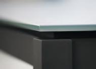 Tischplatten aus HPL, Glas oder Keramik in