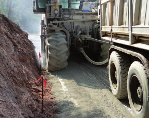 Verkehrswegebau Unsere hydraulischen Tragschichtbinder und die auf Basis von Zement und Kalk hergestellten Bodenbinder ermöglichen eine nachhaltige Verbesserung der Tragfähigkeit unserer Verkehrs -
