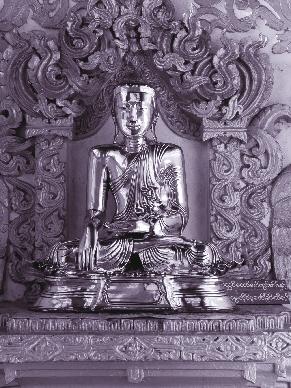 Lehren des Buddhismus Yamāntaka-Retreat MIT Feuerpuja und Selbsteinweihung Die Yamāntaka-Praxis steht diesmal im Mittelpunkt des traditionellen Januar-Retreats in Semkye Ling.