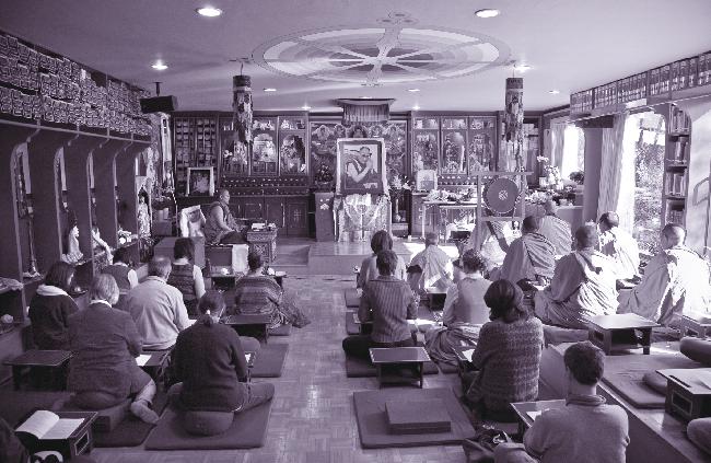 Lehrgang IX Meditationsmodul Pro Semester findet ein Medita ti onsmodul statt. Es besteht aus drei Ta gen in sowie einem wei teren Tag im Rahmen der Prä senz tage in Sem kye Ling.