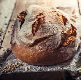 UNSCHLAGBARE MULTITALENTE Frisches Brot Gedünstetes Gemüse Zartester Braten Frisch gebackenes Brot ist nicht nur gesund und lecker, sondern auch ein Highlight auf Ihrer Grillparty!
