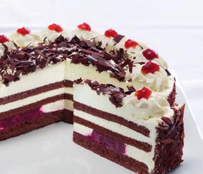 Die Torte ist Marzipan umhüllt. Walnussdekor aus Marzipan liegt bei. 5888 2.250 g 520 1.