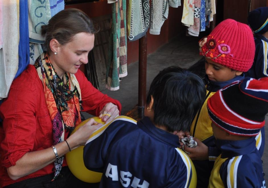 Kinder nicht unterschiedlicher zum Englischen sein könnten, als es hier in Nepal der Fall ist. Aber in dieser Gruppe wurde nicht ausschließlich gelernt, sondern auch viel gespielt.