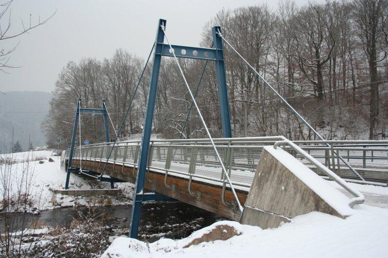Fachbauleitung Radwegbrücke über die Wiese bei