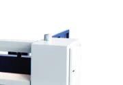 Standardausstattung PDC Manueller Hinteranschlag 750 mm PDC-NC NC-Positionieranschlag POS 100 mit 9-fach Programm, 6-750 mm Schnittzähler Niederhalter mit Hartgummileiste zur Schonung polierter