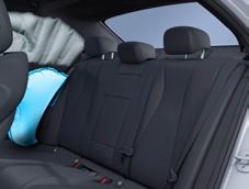 Serien und Sonderausstattung. Sicherheit und Assistenzsysteme Warnweste für Fahrer Für Ihre Sicherheit bei einer Panne sollten Sie außerhalb des Fahrzeugs unbedingt eine Warnweste tragen.