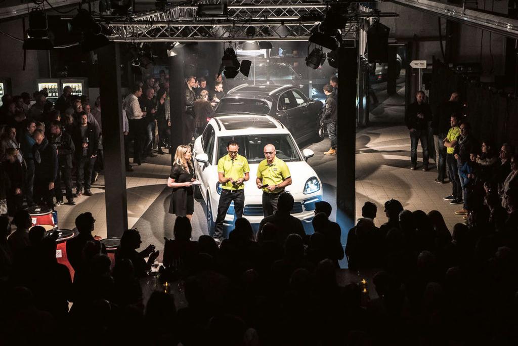 PORSCHE DREAM NIGHT Unter dem glamourösen Motto «Grand Opening» wurde am 30. November 2017, nach unserem aufwendigen Umbau, das neue topmodernisierte Porsche Zentrum Bern feierlich eröffnet.