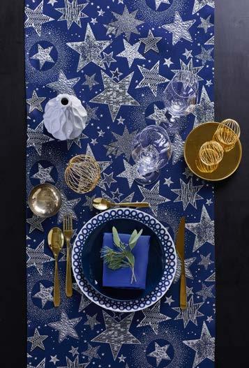 Seite 4 Trendy: Neu für weihnachtliche Textilien sind tiefe Blautöne,