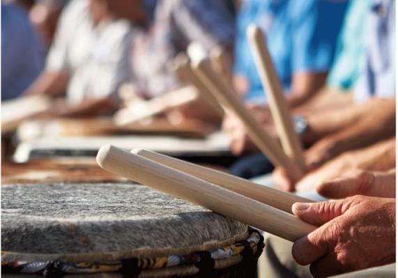 23 Drum-Event In der archaischen Strukturen der Trommelmusik steckt tatsächlich ein enormes Potential, welches sich sehr vielseitig einsetzten lässt.