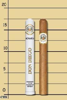 www.cigarrenversand.de Stand: 06.05.2019 Seite 128 Don Diego Classic Corona Major Tubes Die Don Diego ist eine perfekt ausgewogene Zigarre mit einem sehr gutem Brandverhalten.