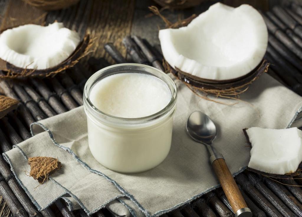 Kokosöl Ernähungsphysiologische Bewertung Kokosöl enthält einen sehr hohen Anteil an gesättigten Fettsäuren, weshalb es aus Sicht der Ernährungswissenschaft nicht für den täglichen Gebrauch empfohlen