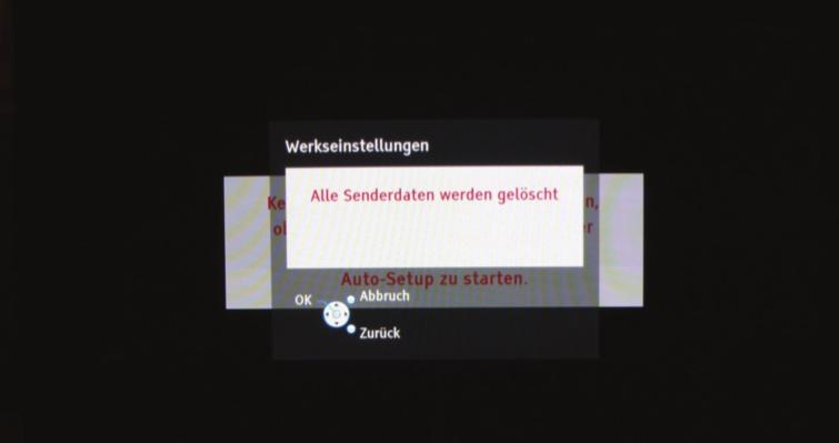 Schritt 3 Wählen Sie mit Ihrer Fernbedienung den Menüpunkt «Werkseinstellungen».