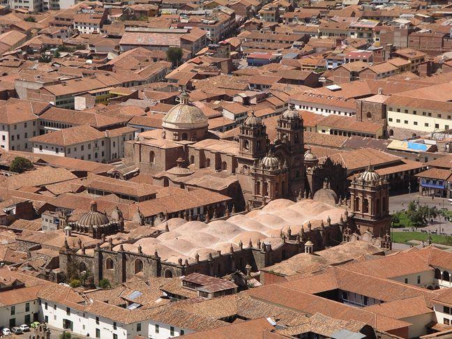 Tag 6 - Dienstag Cusco Halbtägige Stadtrundfahrt inkl. Ruinen (3 Stunden) Nachmittag zur freien Verfügung Am Vormittag beginnt die halbtägige Stadtrundfahrt durch die historische Stadt Cusco.