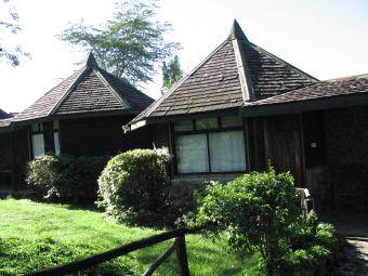ökologischer Verantwortung. Osoita Lodge Nairobi Die inhabergeführte Osoita Lodge liegt am Rand des Nairobi Nationalparks im Grünen - idealer Ausgangspunkt für Aktivitäten in und um Nairobi.