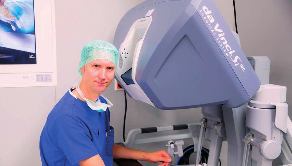 UNSER LEISTUNGSSPEKTRUM Roboterassistierte (da Vinci) Chirurgie Beim da Vinci-Robotersystem bedient der Arzt feine Operationsinstrumente von einer Konsole aus.