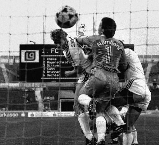Historie VfB vs. Nürnberg 01.05.1990 Am drittletzten Spieltag der Saison 1989 / 90 empfing der VfB den 1. FC Nürnberg im Neckarstadion. Die lediglich 16.000 Zuschauer mussten sich bis zur 59.
