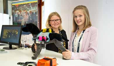 Jugend gründet ein Schuljahr lang den Rundumservice für das Recycling ausgedienter Solarmodule.