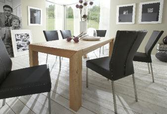 Kombinieren Sie sich Ihren Esstisch ganz nach Ihrem Bedarf: Tischverlängerung durch patentiertes Schienensystem mit integrierter Klappeinlage (in 45 cm, 60 cm und 2 x 49 cm)