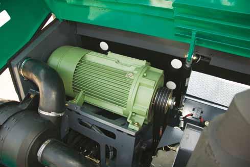 Antrieb Sparsame Leistungsträger Der kraftvolle PERKINS Dieselmotor des SUPER 1603-2 arbeitet hoch effizient.