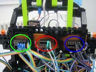Im vorderen Bereich wurden drei und im hinteren zwei Sensoren zusammen geschaltet.