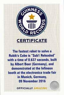 Rekordverdächtig Sub1 Reloaded löst den Zauberwürfel»Rubik's Cube«in unfassbaren 0,637 Sekunden. Nicht zuletzt wurde mit Unterstützung des Freundeskreises der Roboter Nao angekauft.