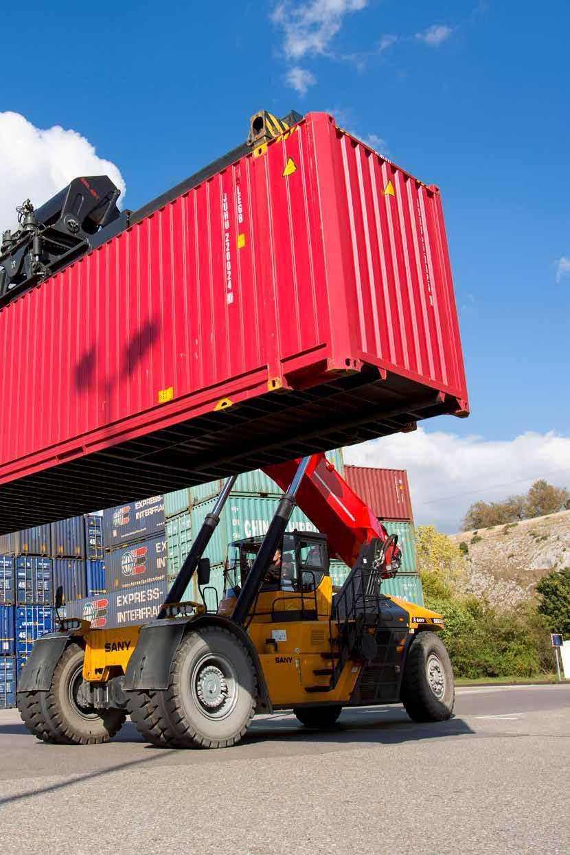 6 / Unsere Logistik Unsere Logistik / 7 Ein schonender Umgang mit Ressourcen ist wichtig für die BSH auch bei unseren Warentransporten.