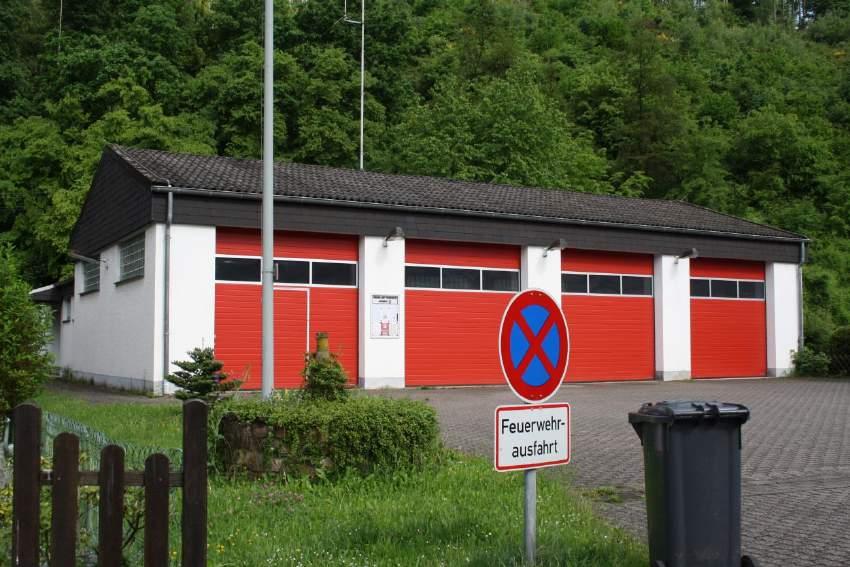 3.1.14 Feuerwehrgerätehaus Arzbach FGH Arzbach Standort Wiesenweg 10; 56337 Arzbach Objekt(e) Feuerwache Baujahr 1983 Nettogrundfläche (NGF) 305 m² Wärmeversorgung (Bj.