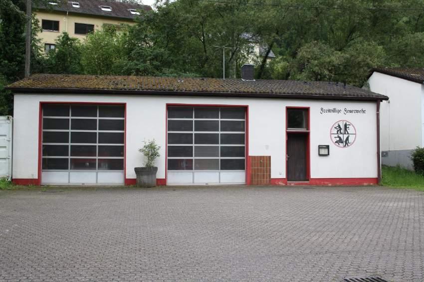 3.1.19 Feuerwehrgerätehaus Dausenau FGH Dausenau Standort Langgasse 65; 56132 Dausenau Objekt(e) Feuerwache Baujahr 1980 Nettogrundfläche (NGF) 143 m² Wärmeversorgung (Bj.