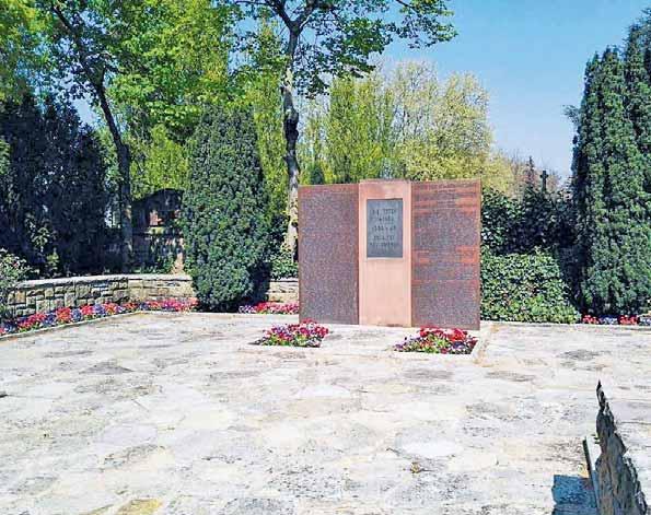 18 SOZIALVERBAND Historie Die Toten mahnen. Ein Denkmal vor dem Griesheimer Friedhof erinnert an die 231 von 1939 bis 1945 gefallenen Griesheimer Soldaten und ihre 190 vermissten Kameraden.