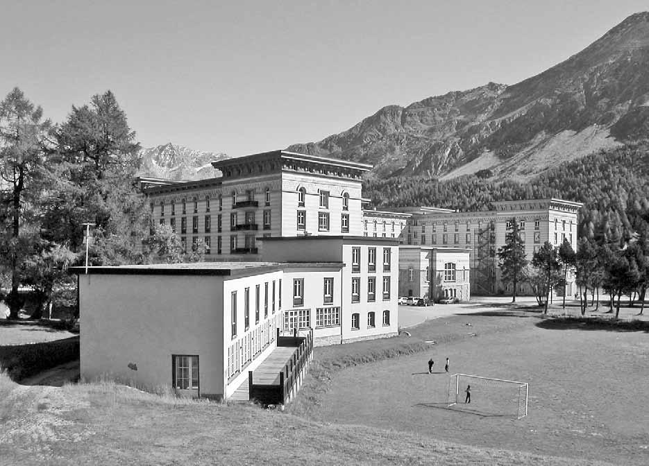 10 Dienstag, 4. Mai 2010 Maloja Palace zwischen Vision und Realität Ein Hotel in einer Art permanenter Zwischensaison In Chur machte sich der St.
