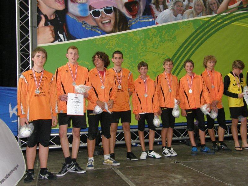 U-16-Team holt Vize-Staatsmeistertitel Die Österreichischen Staatsmeisterschaften im Faustball fanden heuer im Rahmen der Jugend World Games mit über 4.