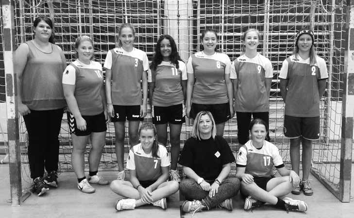 WEIBLICHE C-JUGEND Mit Herzblut in die Zukunft! Unsere weibliche C-Jugend; sie ist ein echter Beweis dafür, dass der Handball beim TSV München Ost Zukunft hat.
