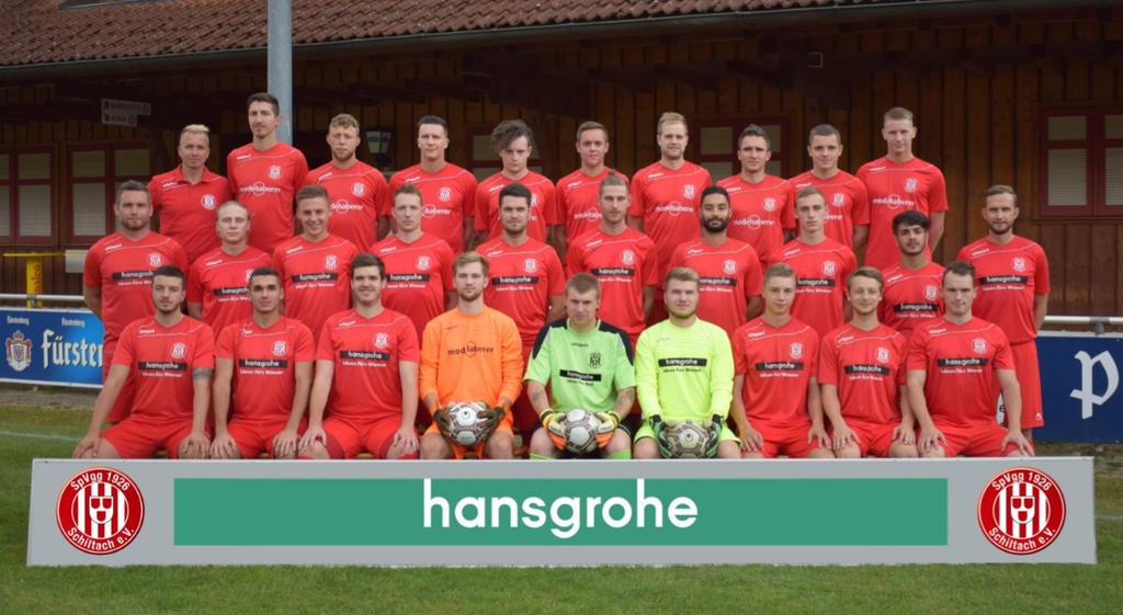 Offizielles Mannschaftsfoto der SpVgg für die Saison 2018/19 hintere Reihe: Kai de Fazio (Trainer), Dominik Dinger, Andre Knubel, Simon Basta, Lucas Harter, Timo Schmidt, Sebastian Fieser, Thomas