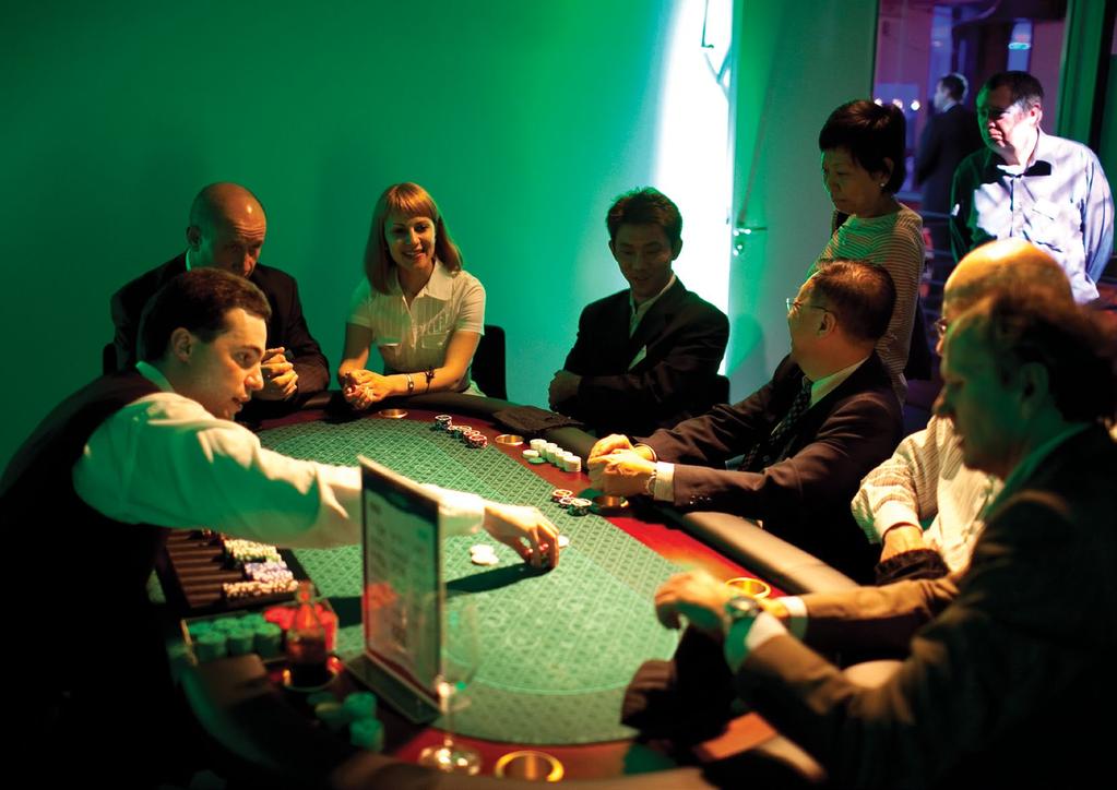 Poker Spielablauf Poker Poker ist der Name einer Familie von Glücksspielen, die in Form von Kartenspielen normalerweise mitpokerkarten des anglo-amerikanischen Blatts zu 52 Karten gespielt werden und