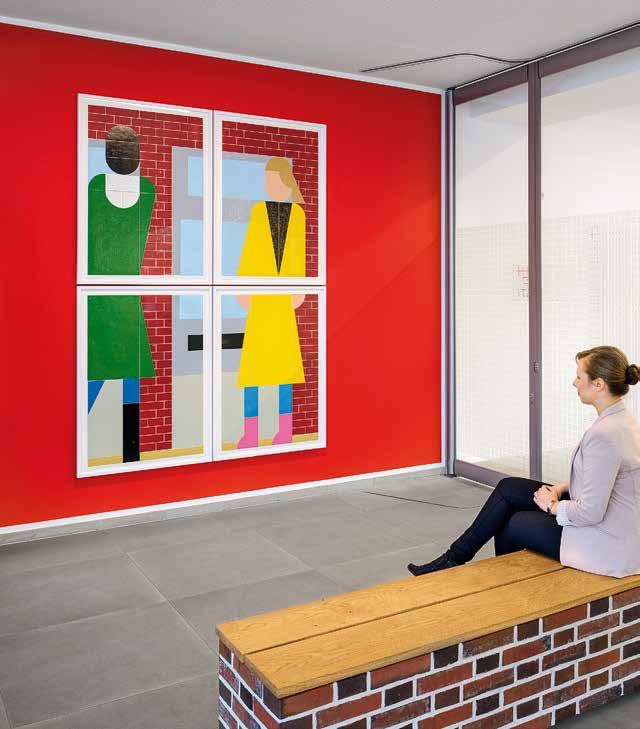 Die Installation Friesennerz mit Palme (2015) besteht aus den Elementen Bank für Jever, Sitzskulptur (Klinker, Eichenholz), Friesennerz, Hochdruck, 4-teilig, Palme, Hochdruck.