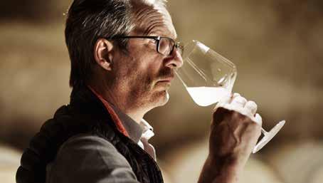 GENUSS Kellermeister Hans Terzer machte aus dem Weißburgunder einen internationalen Qualitätswein. Da war Platz genug, Neues zu wagen. Heute verarbeitet die Kellerei St.