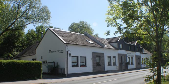 Fakten Objektart: Restaurant mit Einliegerwohnung Baujahr: ca. 1900 Wohnfläche: ca.