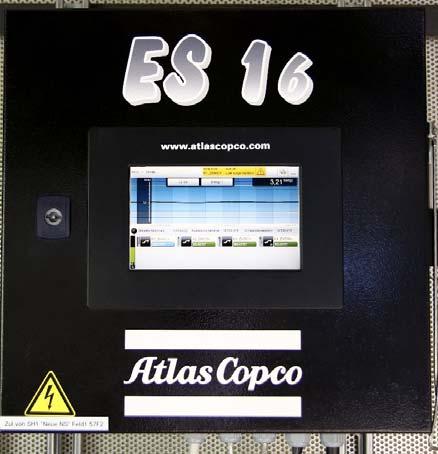 Die Drucklufterzeugung mit den neuen ZH-Kompressoren von Atlas Copco (im Bildhintergrund) ist zudem um mindestens 25 % effizienter.