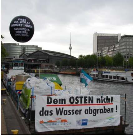 Protestfahrt durch Berlin Übergabe der Resolution der ostdeutschen Wirtschaft an das