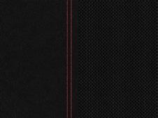 Sicherheitsgurte rot (Y05); Innenhimmel Stoff schwarz (51); AMG Einstiegsleisten aus gebürstetem Edelstahl mit AMG Schriftzug; Sportpedalanlage aus gebürstetem Edelstahl mit schwarzen Gumminoppen;