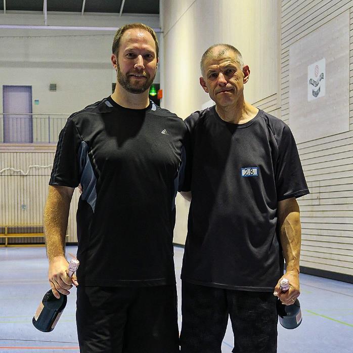 5 J. Strate (Fotos: J.Strate) Badminton wird bei der SpVgg Mönsheim ausschließlich als Freizeitsport betrieben.