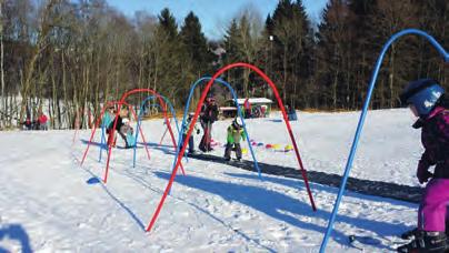 solange ausreichend Schnee liegt) Kinderski- und Snowboardkurse am Heiligenberg Kinderspaß im Schnee bei ausreichender Schneelage von Januar bis März 219. Es werden Ski und Snowboard Kurse angeboten.