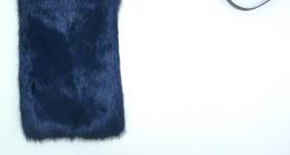 bag; rabbit fur; colored; black; 54x45 Beuteltasche klein/lederriemen breit; Kanin; gefärbt; dunkelbraun; 44x35 bag small/leather belt