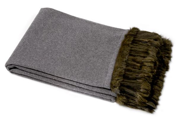 Decke;100% Lammwolle; Kanin- Fellfransen; schwarz/schwarz; plaid; 100% lambswool/rabbit fur; rabbit-fur-frays; black/black; 130x180 Decke;