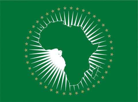 Regionale Organisationen in Afrika Wichtige Regionalorganisationen im Überblick 1) Index COMESA EAC ECOWAS SADC Mitglieder 20 5 15 15 Bevölkerung (in Mio.) 2) 480 145 325 295 BIP (Mrd.