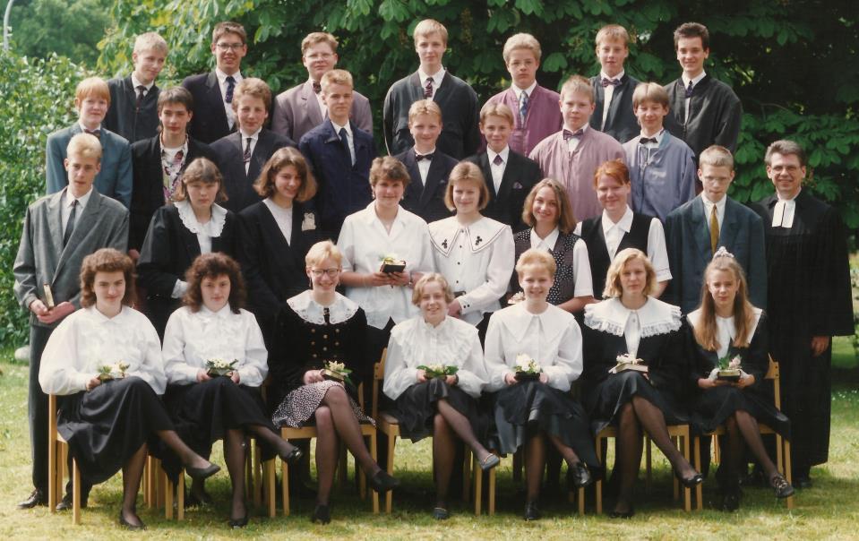 Silberne Konfirmation am 11. November Der Jahrgang von 1993 Ansprechpartnerin: Kerstin Frerichs, geb.