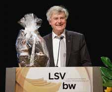 Mir ist zudem wichtig zu betonen, dass es in den letzten Jahren Herrn Schmidt-Volkmar immer wieder mit Bravour gelungen ist, die starke Stimme Baden-Württembergs auch und gerade außerhalb des Landes