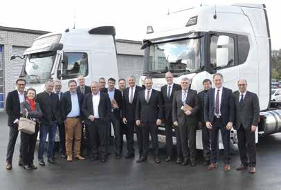 MENSCHEN UND UNTERNEHMEN Spedition investiert in alternativen Antrieb Lastwagen der Spedition Edgar Graß fahren jetzt umweltfreundlich mit verflüssigtem Erdgas.